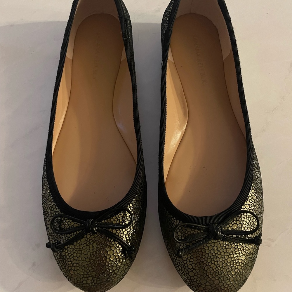 Banana Republic Ballet Flats